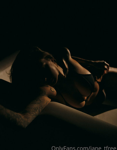 jane tfree エロティックモデル 写真