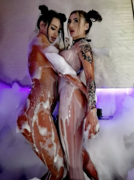 ガールフレンド体験 オンリーファンズ 無料アダルト 画像