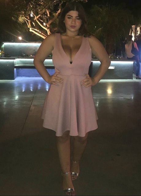 May Tehila Zafrani xxxモデル 写真