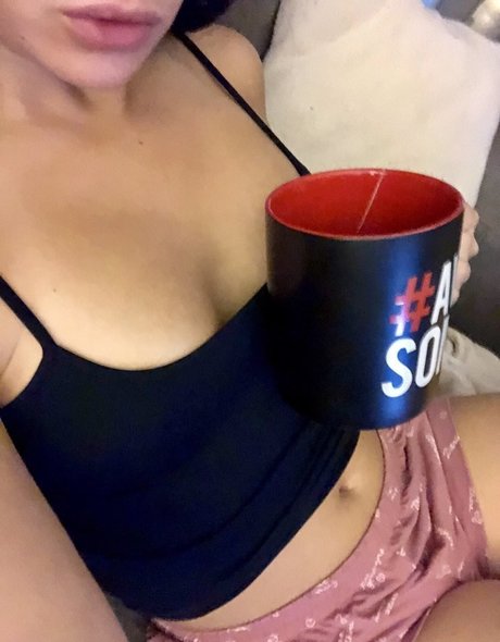 ロシアのお母さんOnlyFans セクシーヌード 写真