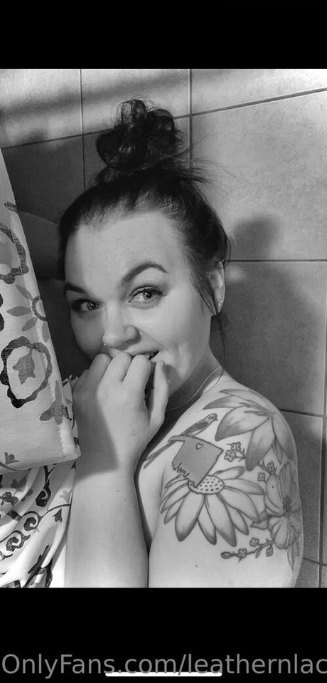 leathernlace393 ヌードモデル 写真
