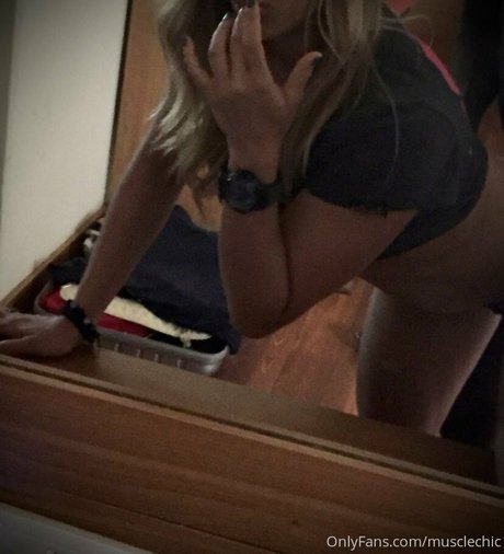 BBWシーメールオンリーファンズ 無料セクシー 写真