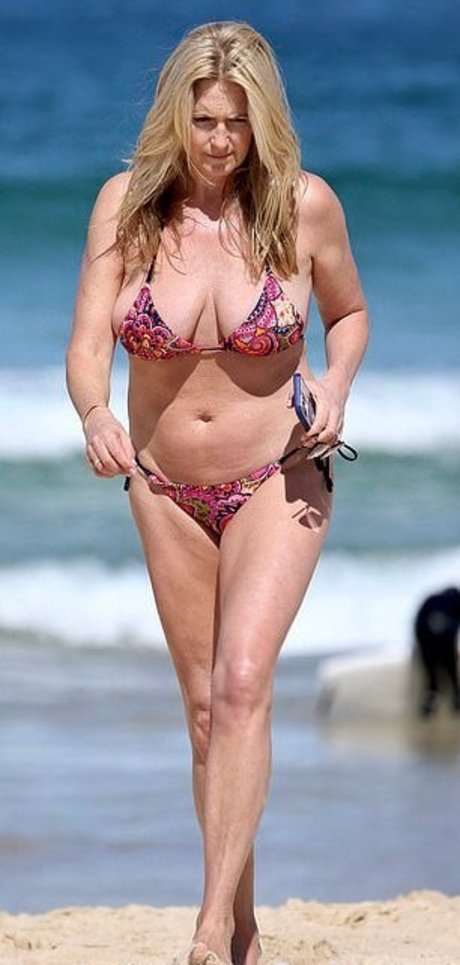 Penny Lancaster アート女優 ギャラリー