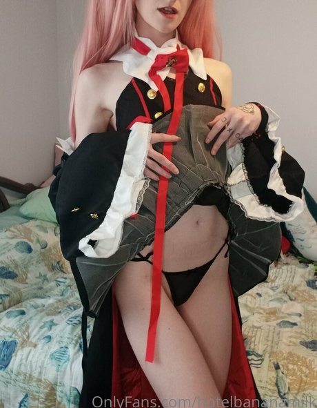 熟女クーガーオンリーファンズ 美しい 画像