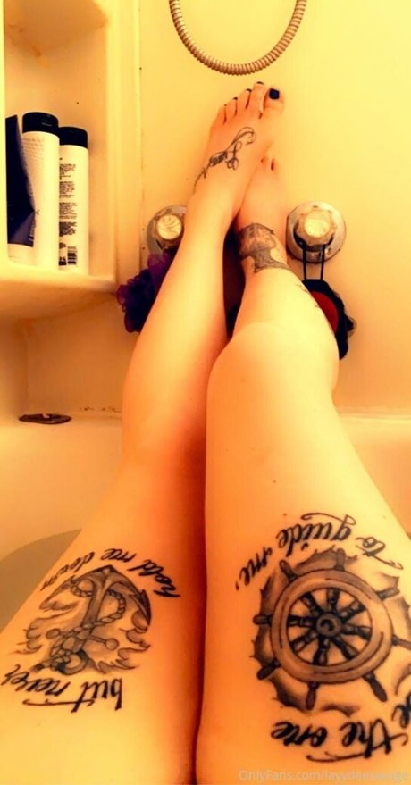 layydee hiraeth アダルト女優 写真