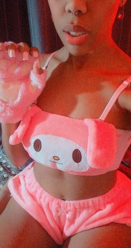 eva pumpkindollfree セクシーなスター 画像