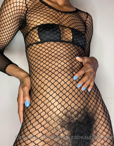 aurabeautifull free エロティック女優 写真