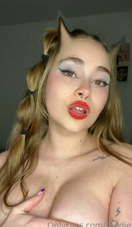 raddie 美しいモデル 写真