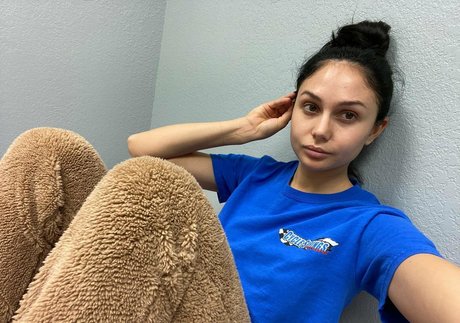 寝取られアマチュアOnlyFans アダルト 画像