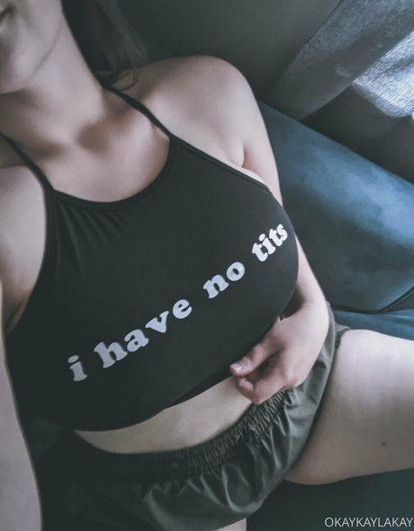 濡れたパンティーOnlyFans 無料エロ 画像