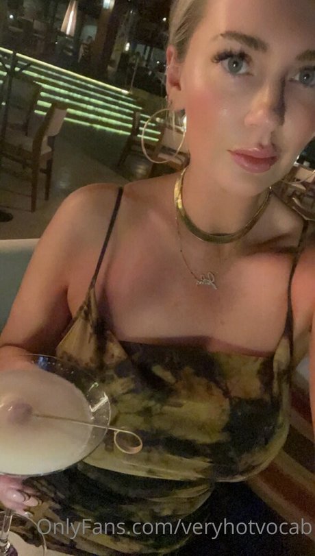 ママの足OnlyFans 無料セクシー 写真