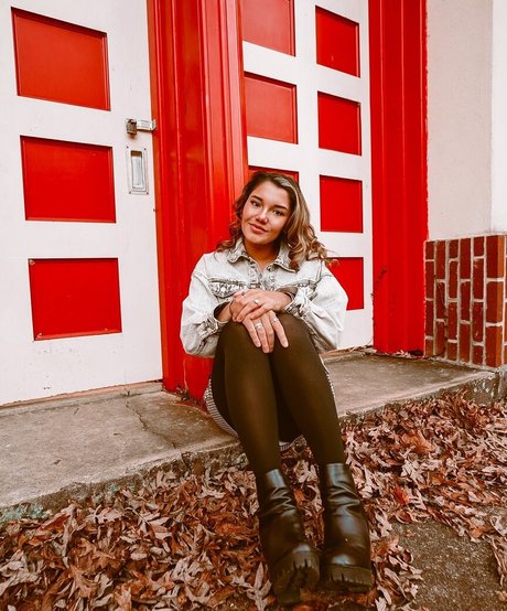 Hannah Malvone トップモデル ギャラリー