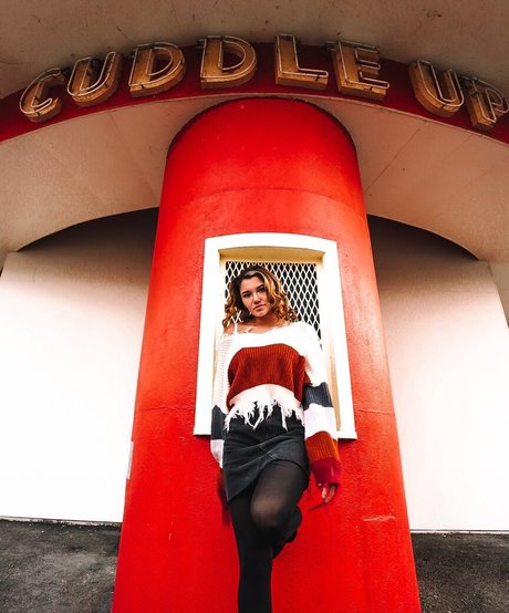 Hannah Malvone ポルノスター ホット 写真