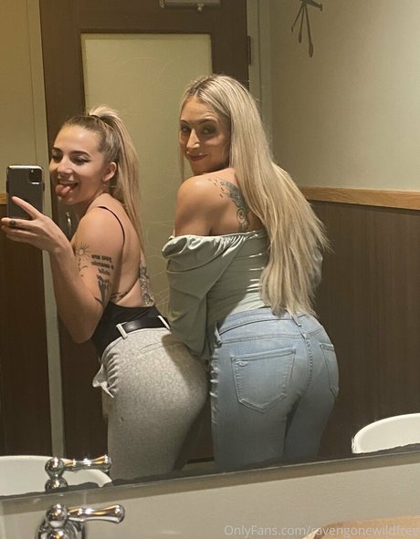 ravengonewildfree セクシーモデル ギャラリー