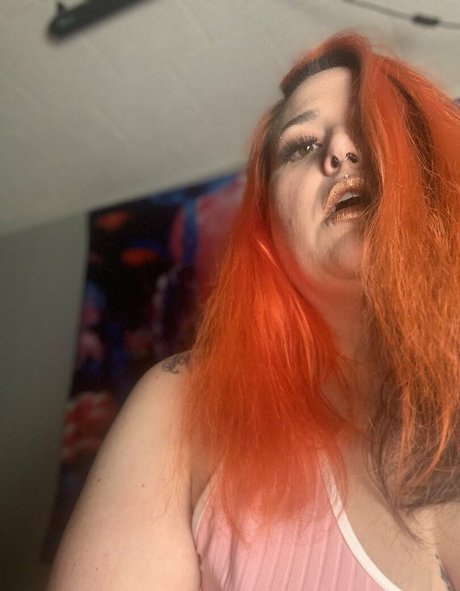 fatmilkymommafree エロティックなスター 写真