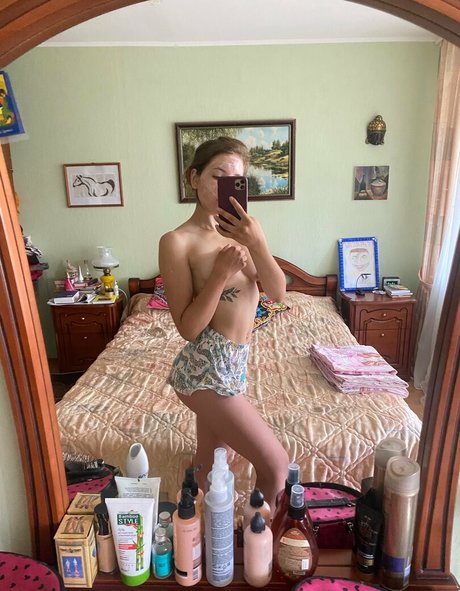 ミニドレス OnlyFans 可愛い 写真