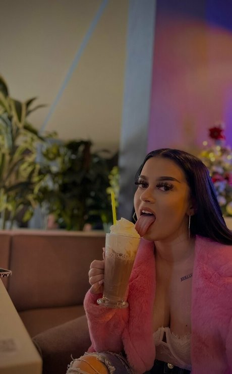 andreea kg19 可愛いモデル 画像