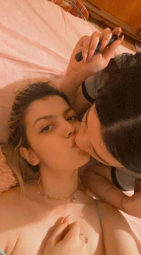 andreea kg19 ポルノスター アート アーカイブ