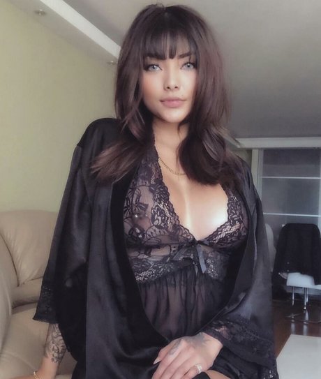 Cassie Vanity スター 画像