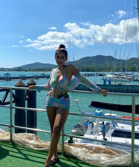 cheetah babe69 セクシーモデル 写真