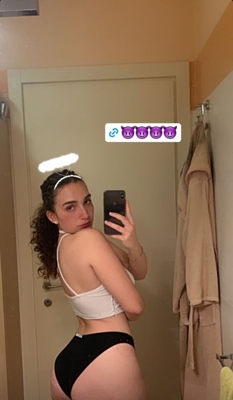 Martina Campo Martic HDスター 画像