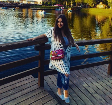 ミニドレス OnlyFans 裸 写真