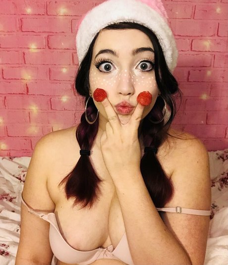 巨乳ティーンオンリーファンズ ポルノ 写真