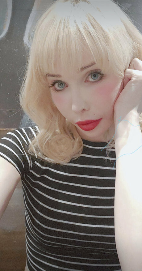 スマイルオンリーファンズ セクシーxxx ギャラリー