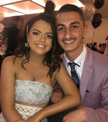 フィットネスインフルエンサーオンリーファンズ 美しい裸 ギャラリー