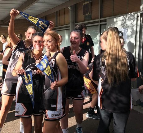 大きなお尻と巨乳のオンリーファンズ エロチック 写真