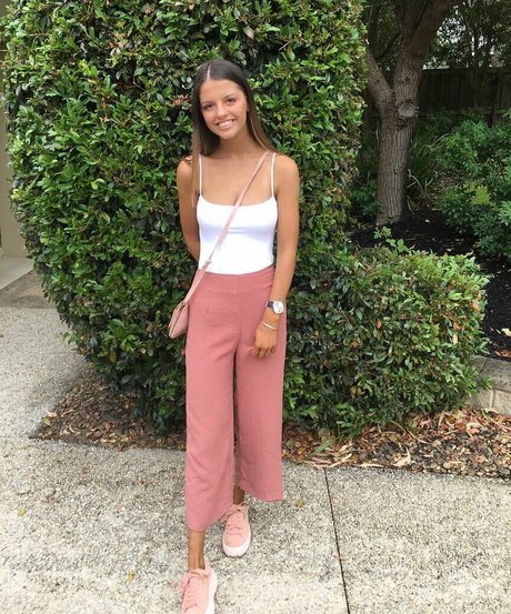 アジアンゴス オンリーファンズ セックス 写真