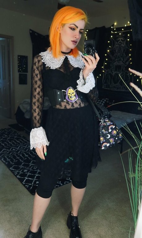 pokket official スター 裸 写真