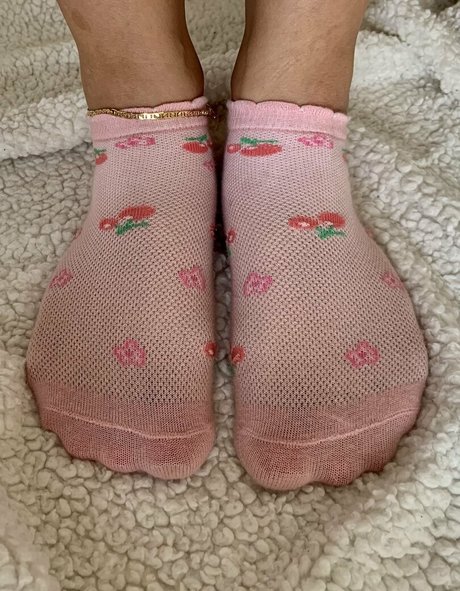 kim kisses foot goddess アートポルノスター 写真