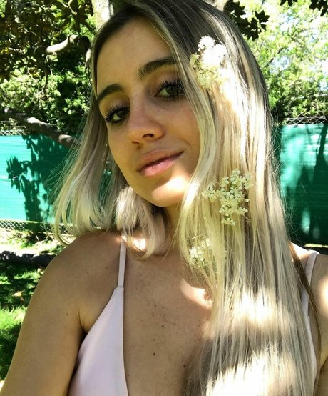 ブラックマジックオンリーファンズ ホット 写真