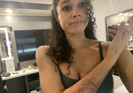 ゲイ男性オンリーファンズ 無料ポルノ 写真