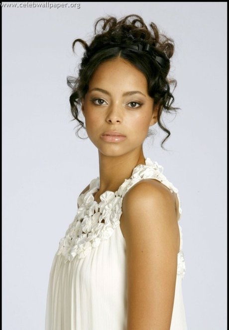 Amber Stevens West セクシーモデル 写真