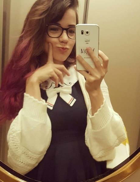 巨乳ティーンオンリーファンズ セクシーヌード 写真