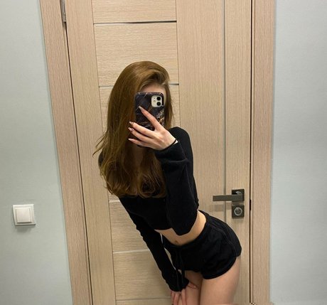 kletochkaaa ポルノスター 写真