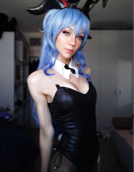 有名な女性のオンリーファンズ 美しいヌード ギャラリー