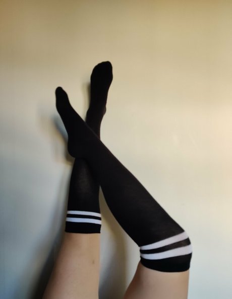 feet amana 無料のポルノスター 写真