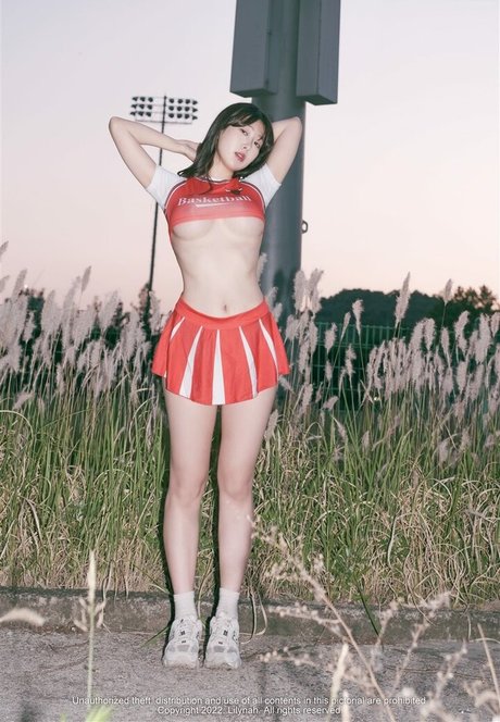 Shaany かわいいポルノスター 写真