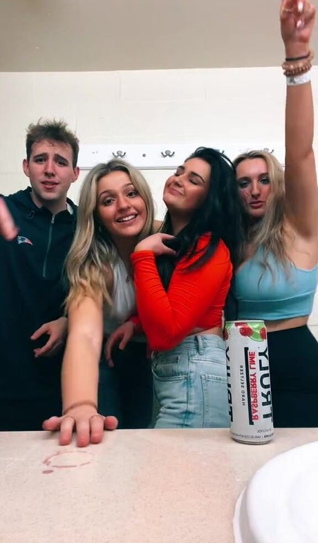 Angelina C アートスター 画像