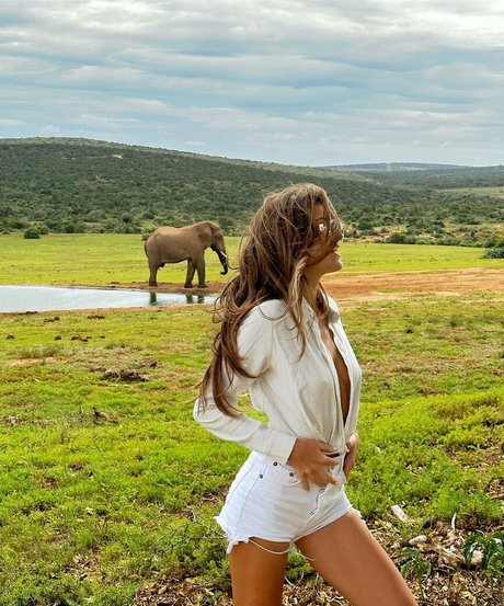 izemmania ポルノスター 高品質 写真