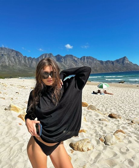 izemmania ポルノモデル ギャラリー