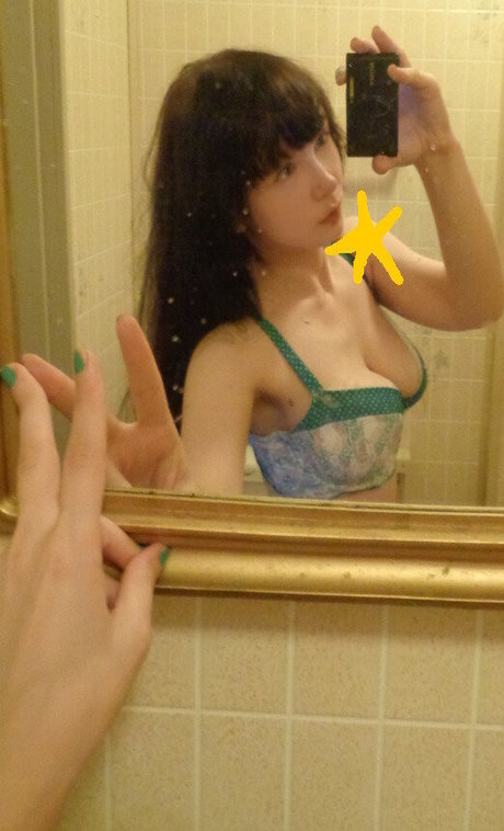 巨乳 パイズリ OnlyFans ポルノ 写真