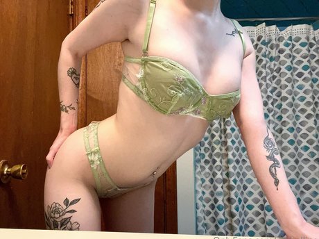 mabelline スター xxx 画像