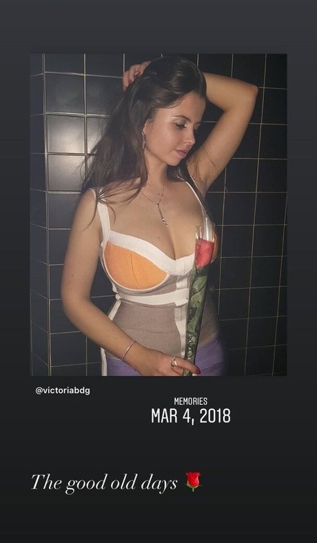 赤毛のソロOnlyFans えろ 写真