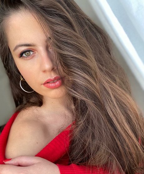 アナル熟女OnlyFans ポルノグラフィック 画像