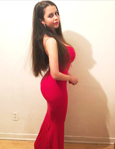 Victoria Boiadgieva 裸の女優 画像