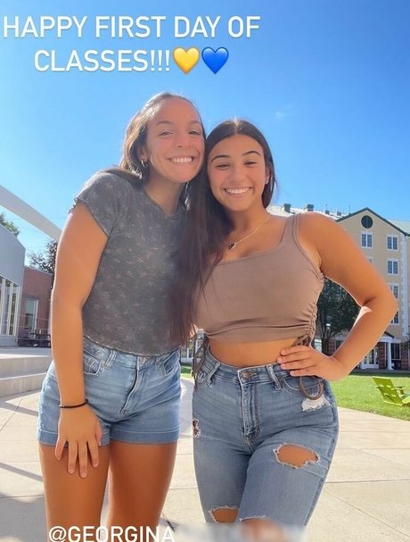 Emma P ポルノスター 裸 ギャラリー